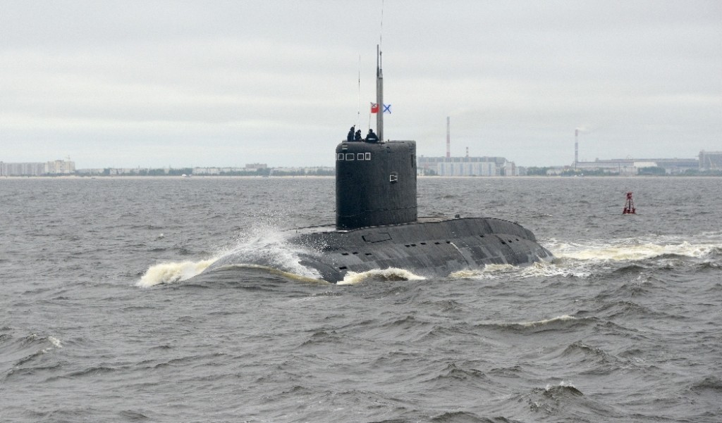 Подводная лодка Владикавказ в море