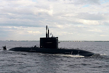 Подводная лодка проекта 677 шифр Лада в море